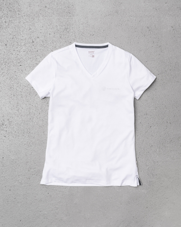Weißes T-Shirt mit V-Ausschnitt, weißes TRILUX auf linker Brust